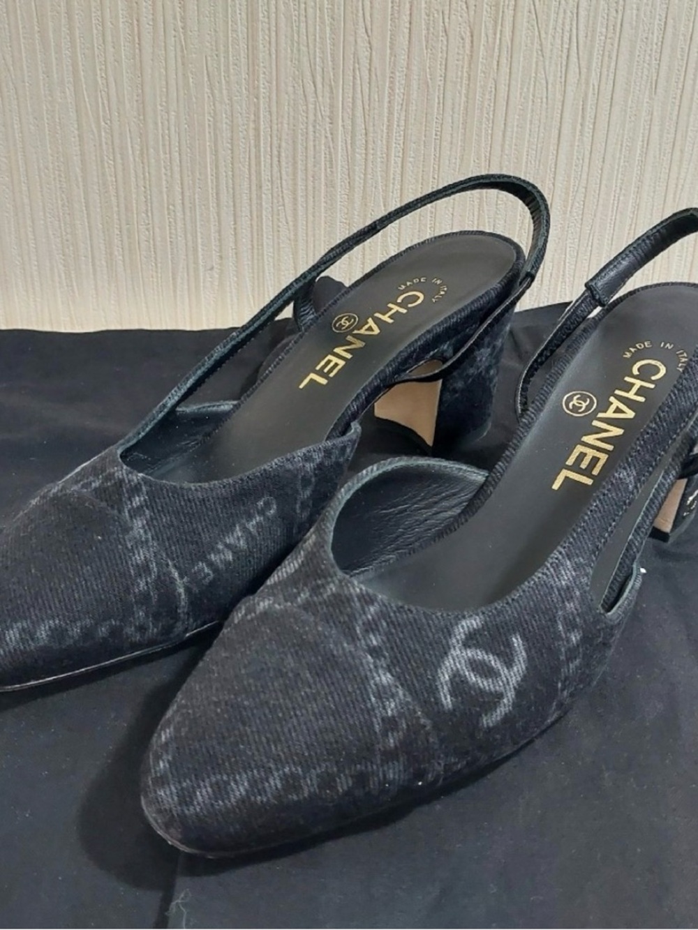 CHANEL Black Slingback Low Heel 36